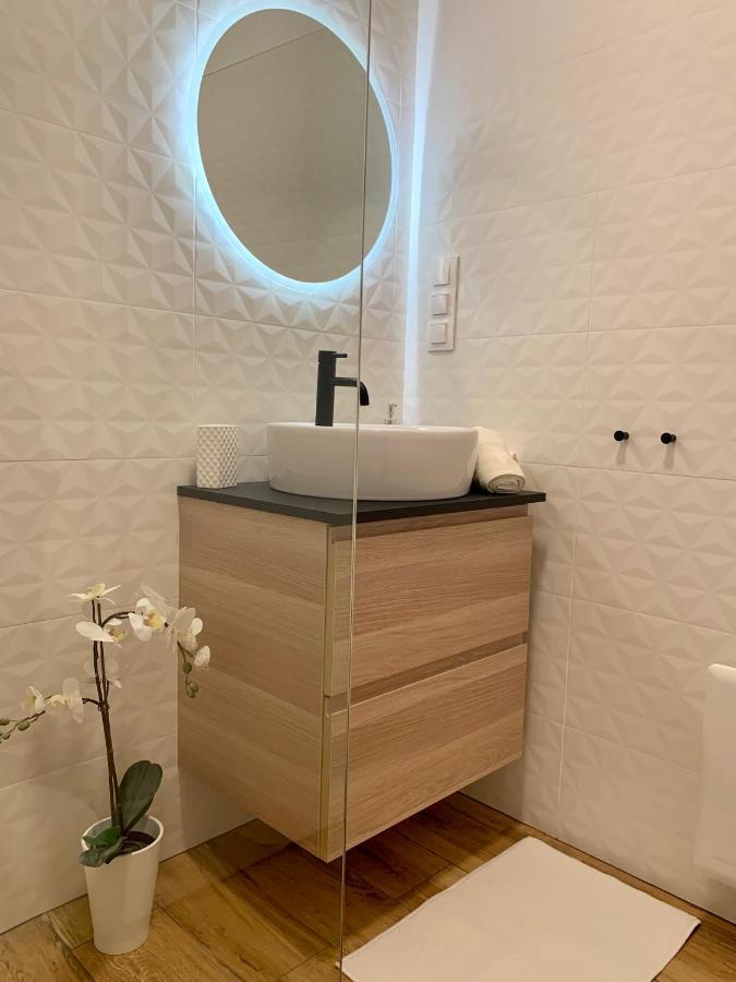 Madagascar Apartman Keszthely Ngoại thất bức ảnh