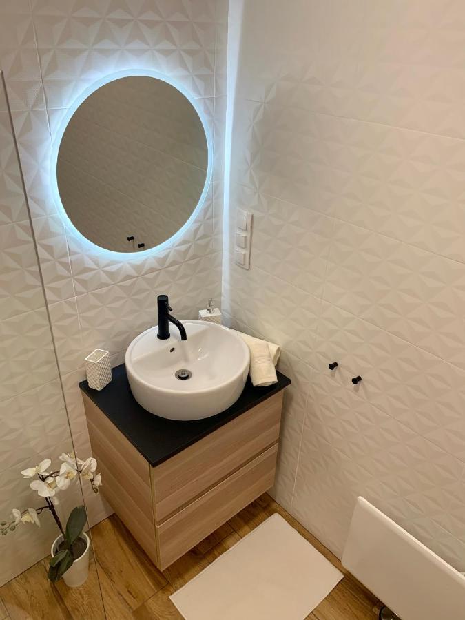 Madagascar Apartman Keszthely Ngoại thất bức ảnh
