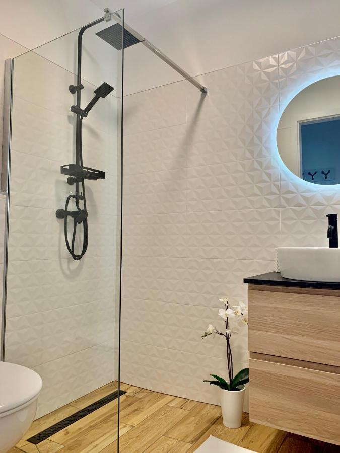 Madagascar Apartman Keszthely Ngoại thất bức ảnh